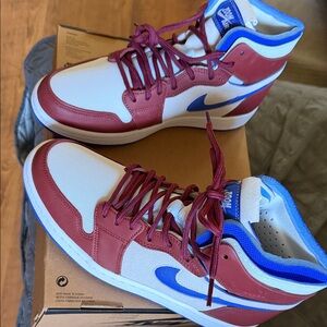 Nike Jordan Retro Women’s High-Top Sneakers - White/Red/Blue